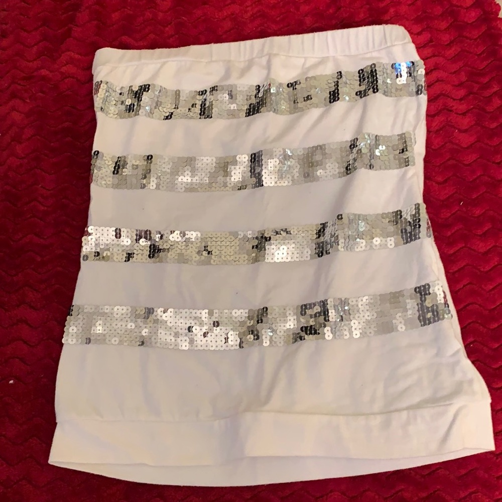 Sequence white halter top so cute in the summer